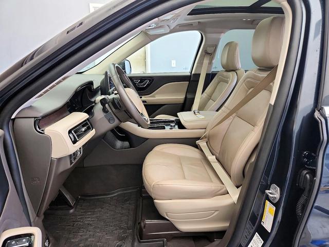 Photo of 2022 Blue Lincoln Aviator