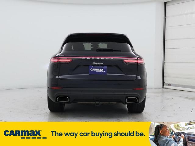 Photo of 2020 Blue Porsche Cayenne