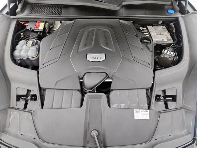Photo of 2020 Blue Porsche Cayenne