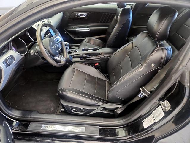 Photo of 2017 Black Ford Mustang