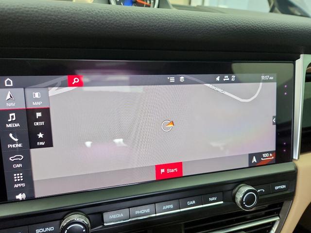Photo of 2019 Black Porsche Macan