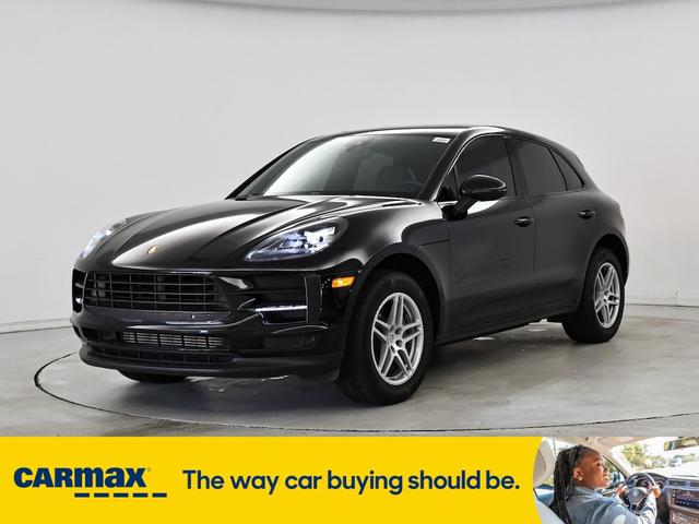 Photo of 2019 Black Porsche Macan