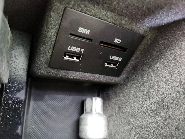 Photo of 2019 Black Porsche Macan