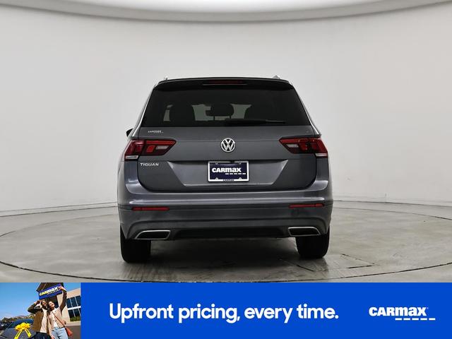 Photo of 2019 Gray Volkswagen Tiguan