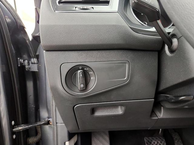Photo of 2019 Gray Volkswagen Tiguan