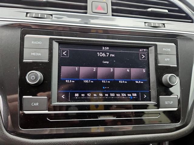 Photo of 2019 Gray Volkswagen Tiguan