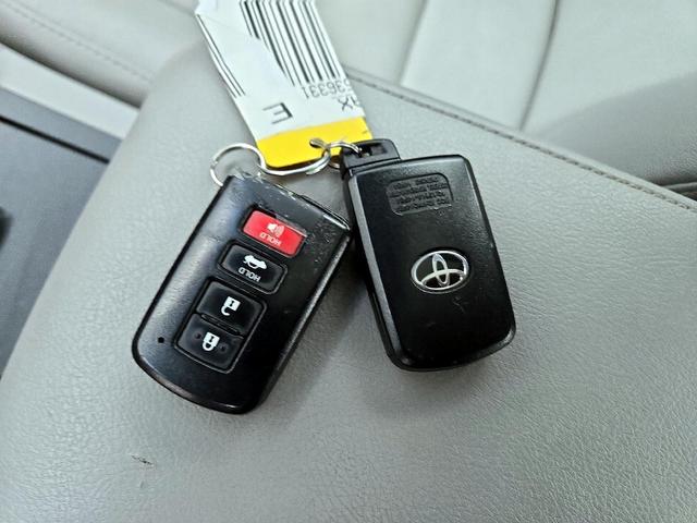 Photo of 2013 Silver Toyota Camry