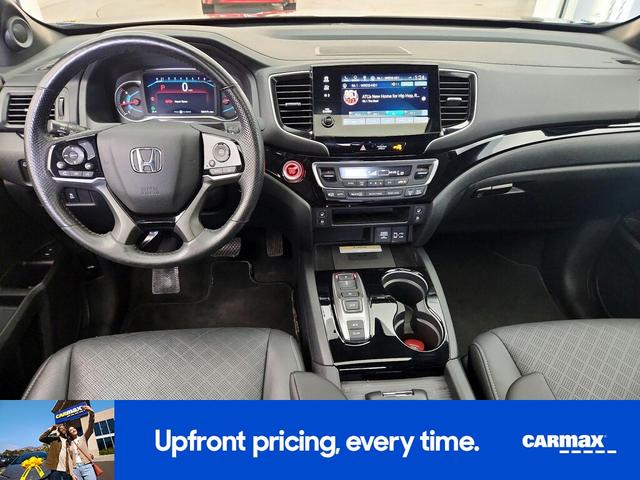 Photo of 2021 Black Honda Passport