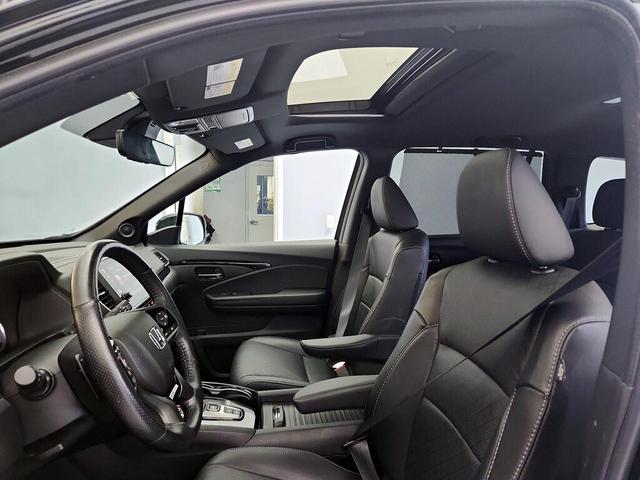 Photo of 2021 Black Honda Passport