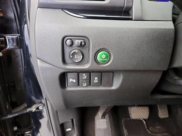 Photo of 2021 Black Honda Passport