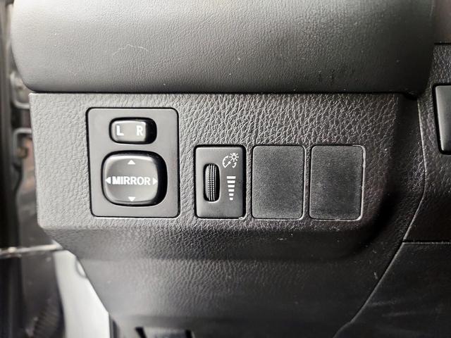 Photo of 2016 Silver Toyota RAV4