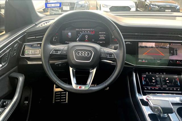 Photo of 2023 Mythos Black Metallic Audi SQ8