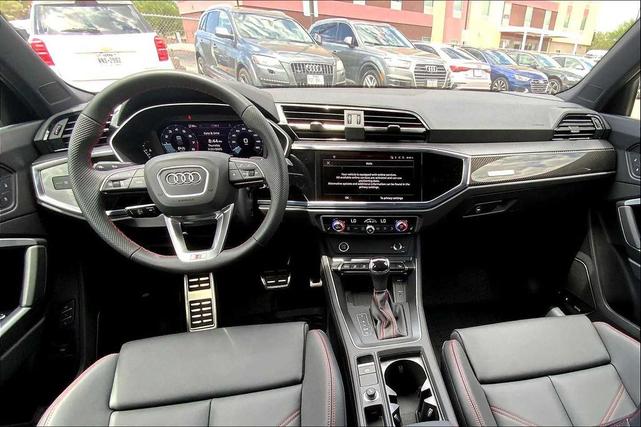 Photo of 2025 Mythos Black Metallic Audi Q3