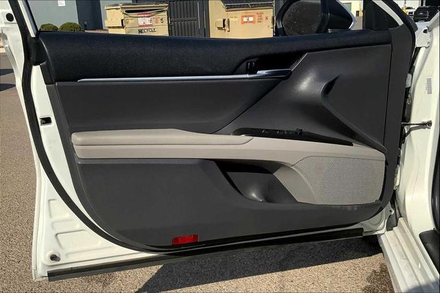 Photo of 2022 White Toyota Camry