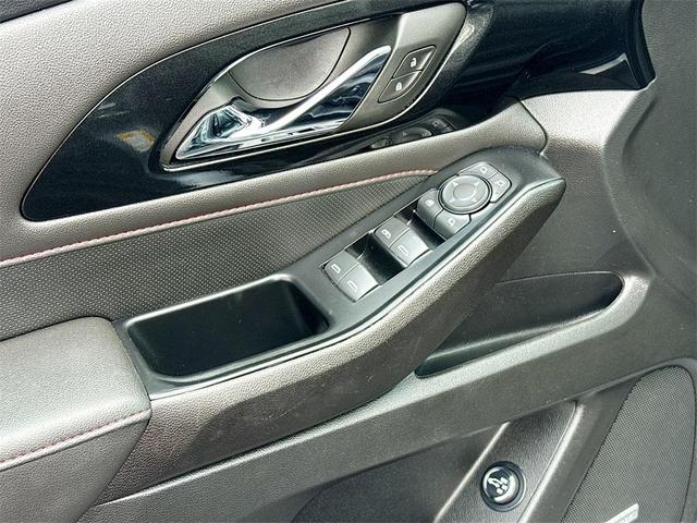 Photo of 2023 Sterling Gray Metallic Chevrolet Traverse