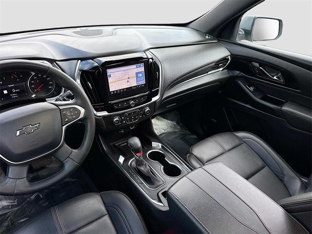 Photo of 2023 Sterling Gray Metallic Chevrolet Traverse