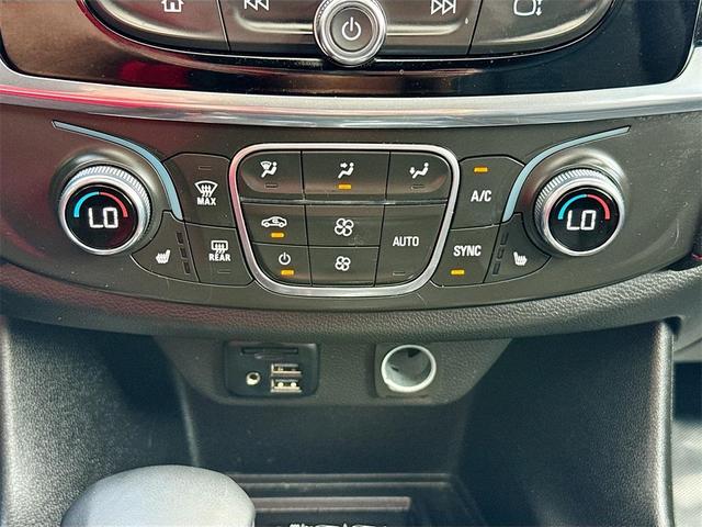 Photo of 2023 Sterling Gray Metallic Chevrolet Traverse