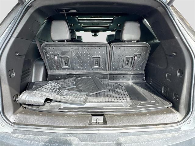 Photo of 2023 Sterling Gray Metallic Chevrolet Traverse