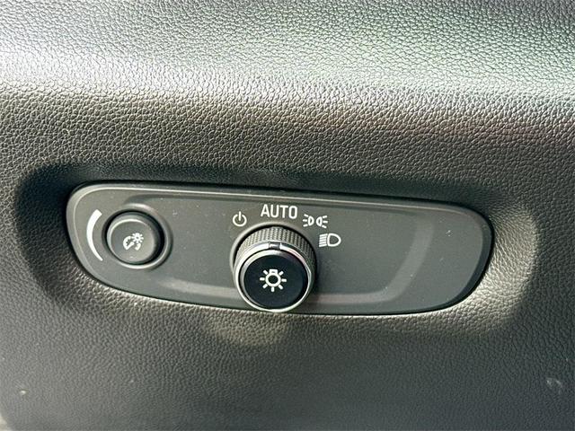 Photo of 2023 Sterling Gray Metallic Chevrolet Traverse