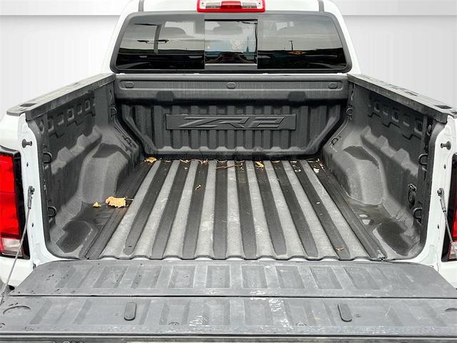 Photo of 2024 Summit White Chevrolet Colorado