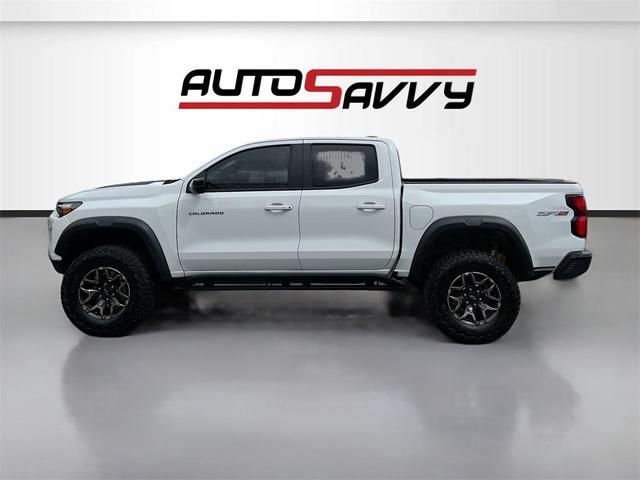 Photo of 2024 Summit White Chevrolet Colorado