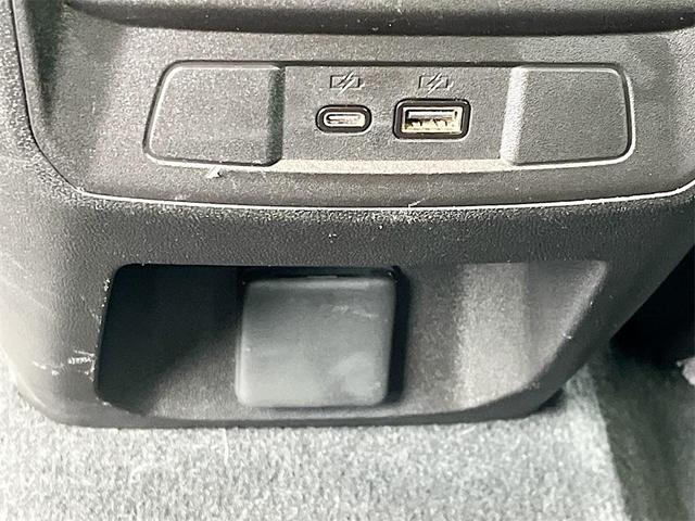 Photo of 2024 Summit White Chevrolet Colorado