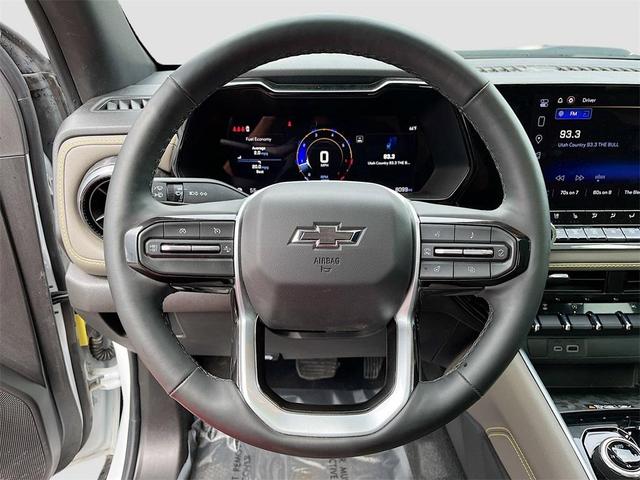 Photo of 2024 Summit White Chevrolet Colorado