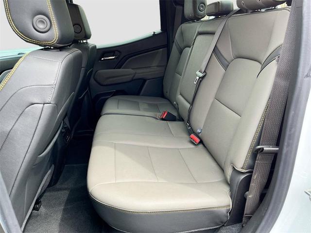 Photo of 2024 Summit White Chevrolet Colorado
