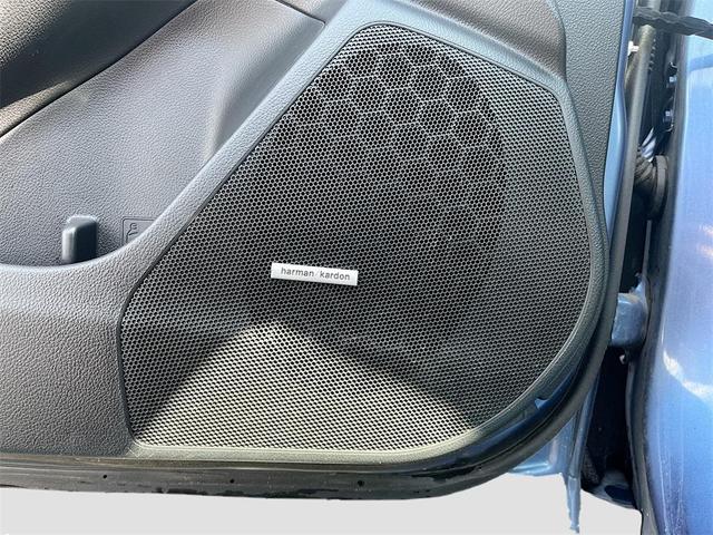 Photo of 2018 Quartz Blue Pearl Subaru Forester