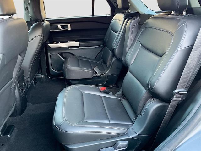 Photo of 2024 Carbonized Gray Metallic Ford Explorer