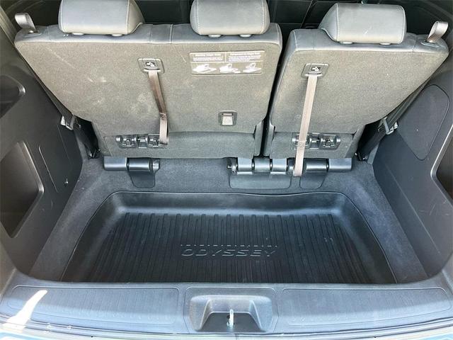 Photo of 2024 Light Blue Honda Odyssey