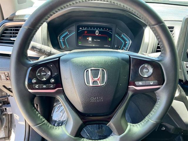 Photo of 2024 Light Blue Honda Odyssey