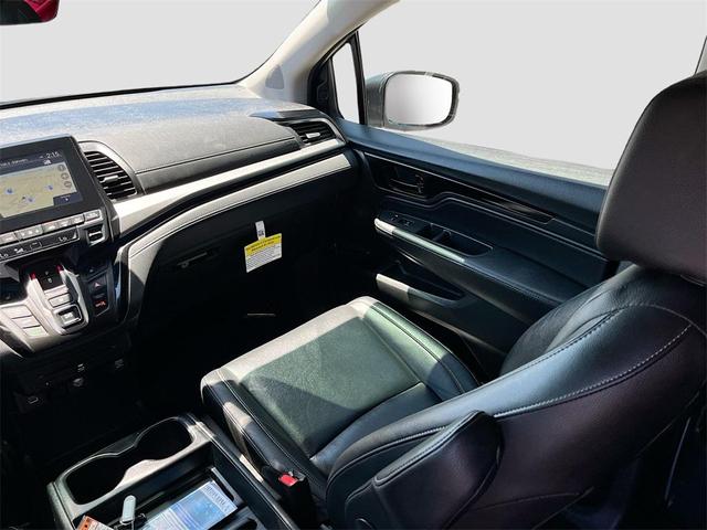 Photo of 2024 Light Blue Honda Odyssey