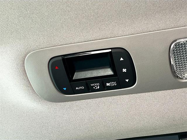 Photo of 2024 Light Blue Honda Odyssey