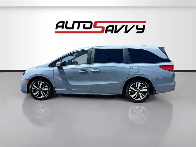 Photo of 2024 Light Blue Honda Odyssey