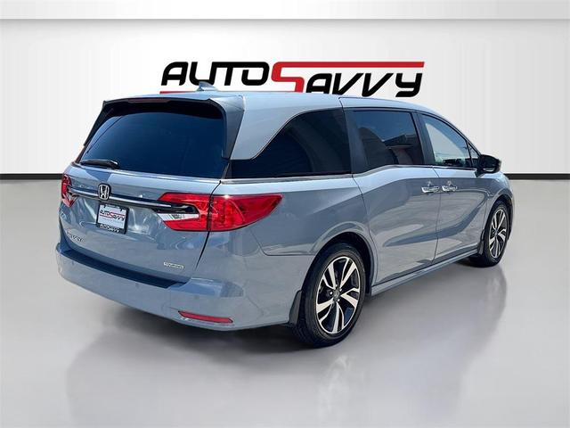 Photo of 2024 Light Blue Honda Odyssey