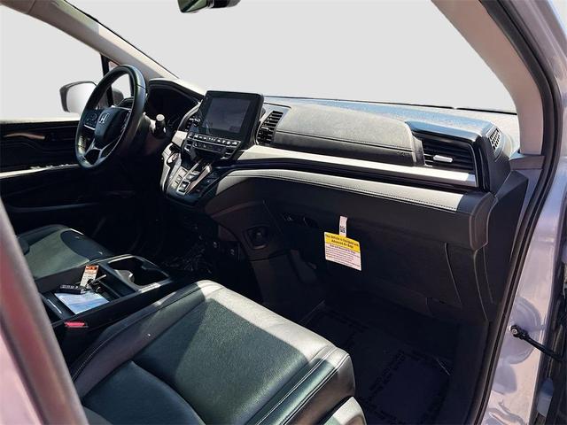 Photo of 2024 Light Blue Honda Odyssey