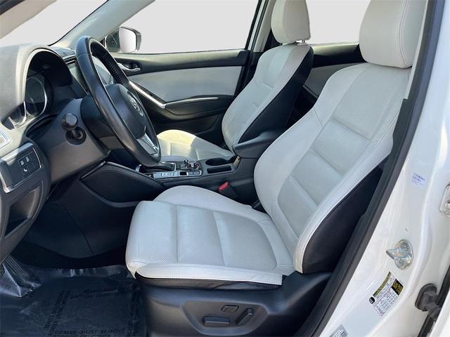 Photo of 2016 Crystal White Pearl Mazda CX-5