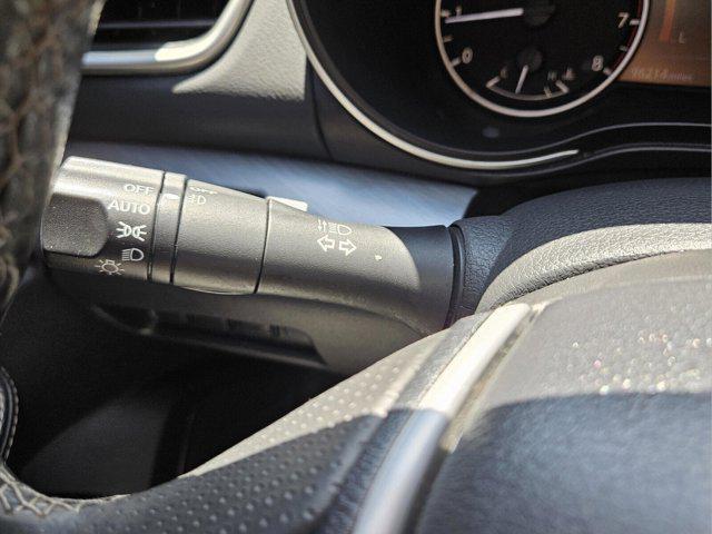 Photo of 2017 Brilliant Silver Nissan Maxima
