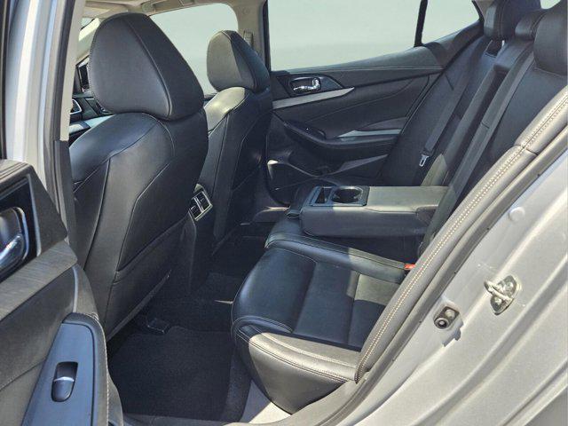 Photo of 2017 Brilliant Silver Nissan Maxima