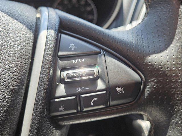 Photo of 2017 Brilliant Silver Nissan Maxima