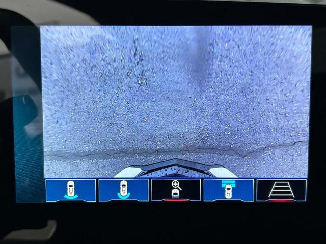 Photo of 2024 White Chevrolet Corvette