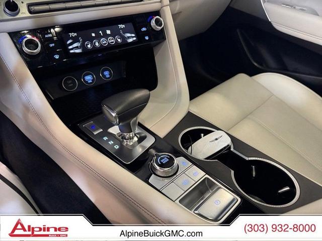 Photo of 2024 Uyuni White Genesis G70