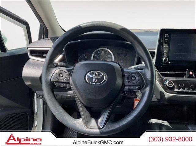 Photo of 2021 Super White Toyota Corolla