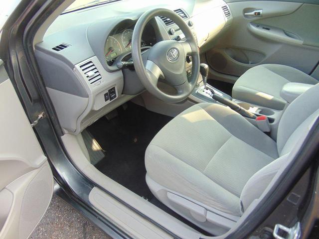 Photo of 2010 GRAY Toyota Corolla