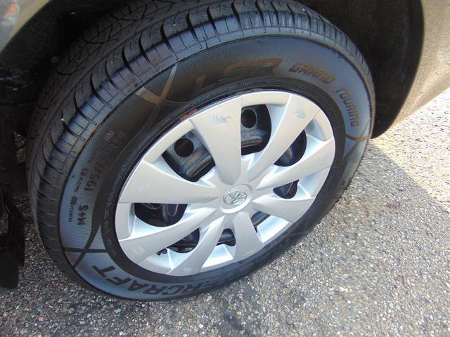 Photo of 2010 GRAY Toyota Corolla
