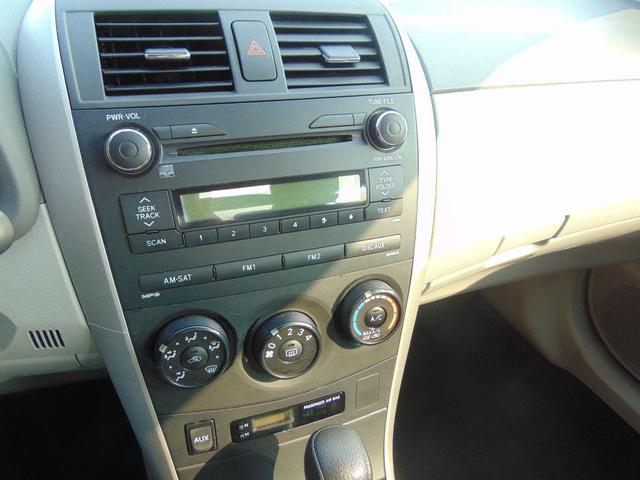 Photo of 2010 GRAY Toyota Corolla