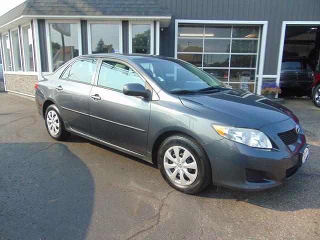 Photo of 2010 GRAY Toyota Corolla