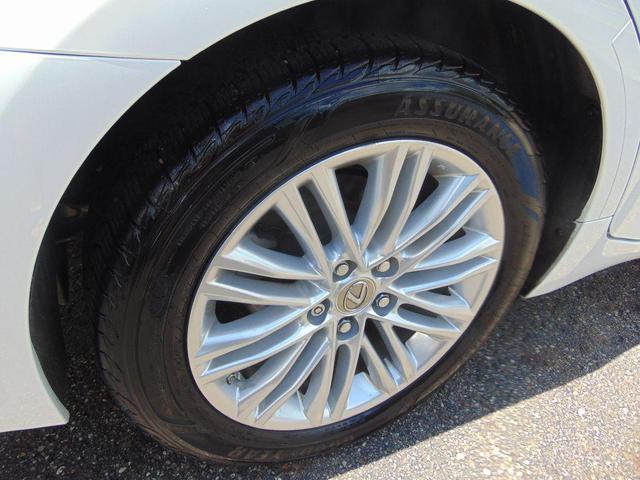 Photo of 2015 WHITE Lexus ES 350