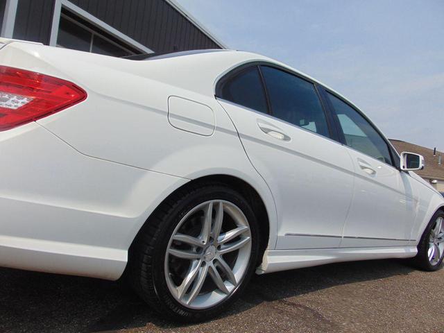 Photo of 2014 WHITE Mercedes-Benz C-Class